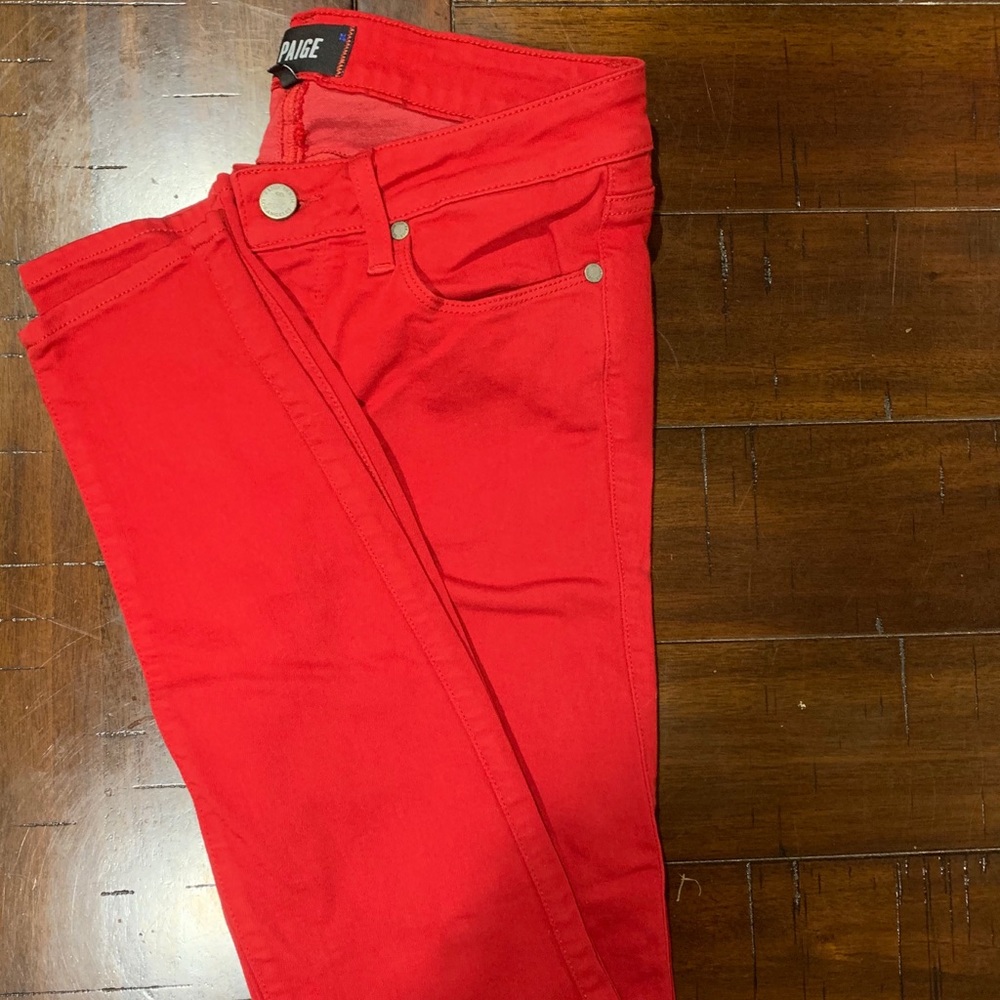 Statement red PAIGE jeans